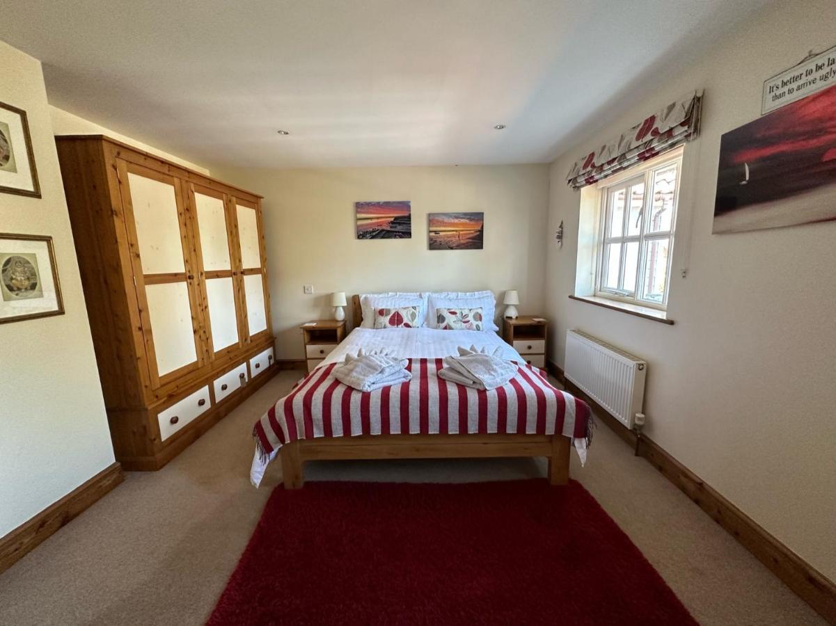 Rockhopper Cottage, Waldringfield วูดบริดจ์ ภายนอก รูปภาพ